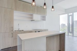1-bedroom condo apartment for rent in Toronto — 1525 - 8 Hillsdale Avenue E