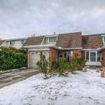 3-bedroom att/row/townhouse for sale in Hamilton — 154 St Andrews Drive (Photo 2)