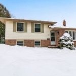 3-bedroom detached home for sale in London North — 1543 Aldersbrook Road (Photo 3)