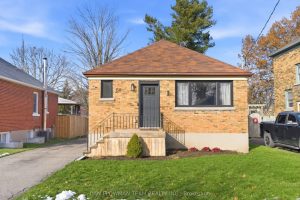 2-bedroom detached home for sale in Cobourg — 156 Spencer Street E