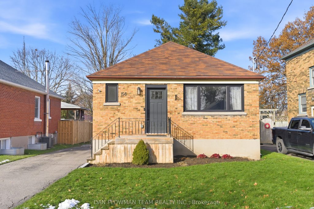 2-bedroom detached home for sale in Cobourg — 156 Spencer Street E (Photo 1)