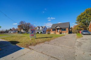 Studio commercial retail home for sale in Clarington — 1574 Hwy 2 Road