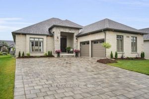 2-bedroom detached home for sale in London South — 1586 Ed Ervasti Lane