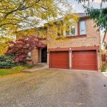6-bedroom detached home for sale in Oakville — 1586 Heritage Way (Photo 2)