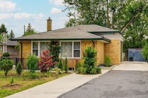 4-bedroom detached home for sale in Markham — 16 Arrowflight Drive