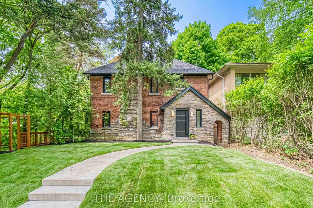 4-bedroom detached home for sale in Toronto — 16 Duncannon Drive (Photo 1)