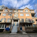 2-bedroom condo townhouse for rent in Toronto — 1603 - 28 Sommerset Way (Photo 1)