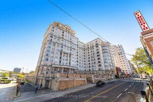 1-bedroom condo apartment for sale in Hamilton — 1605 - 135 James Street S