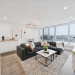 3-bedroom condo apartment for sale in Toronto — 1607 - 297 College Street (Photo 1)