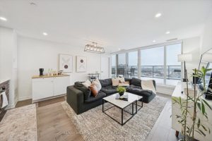 3-bedroom condo apartment for sale in Toronto — 1607 - 297 College Street
