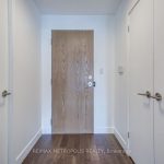 1-bedroom condo apartment for rent in Toronto — 1610 - 233 Beecroft Road (Photo 2)