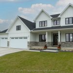 4-bedroom detached home for sale in London South — 162 Princeton Terrace (Photo 2)