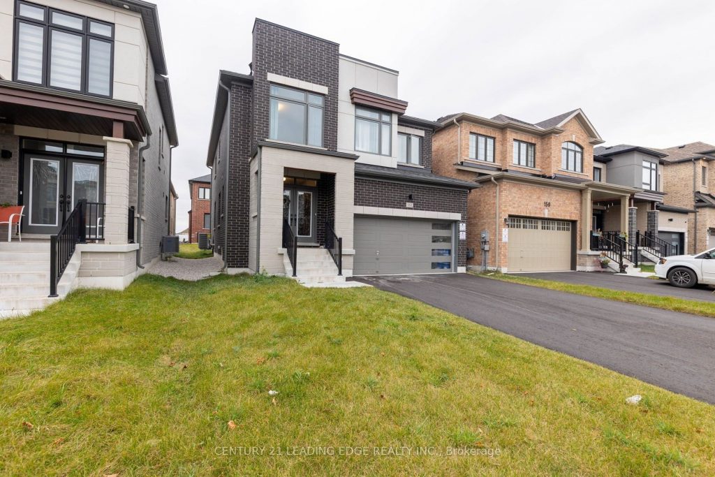 4-bedroom detached home for sale in Whitchurch-stouffville — 163 Fallharvest Way (Photo 1)