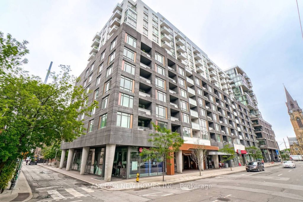 1-bedroom condo apartment for rent in Toronto — 1633 - 525 Adelaide Street W (Photo 1)