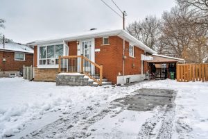 2-bedroom detached home for sale in Hamilton — 164 West 19th Street