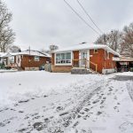 2-bedroom detached home for sale in Hamilton — 164 West 19th Street (Photo 2)