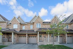 3-bedroom condo townhouse for sale in Mississauga — 165 - 5255 Palmetto Place