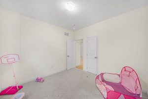 5-bedroom detached home for sale in Loyalist — 166 Country Club Drive