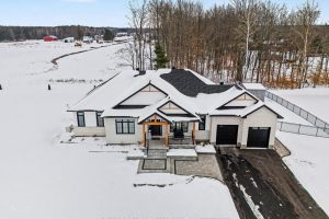 3-bedroom detached home for sale in North Dundas — 1685 Trizisky Street