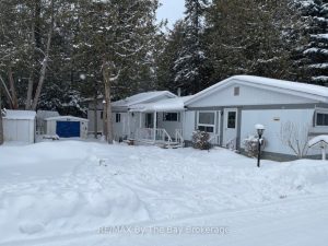 2-bedroom other home for sale in Wasaga Beach — 17 Cedar Grove Parkway