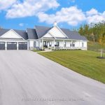 3-bedroom detached home for sale in Oro-medonte — 17 Clydesdale Court (Photo 2)
