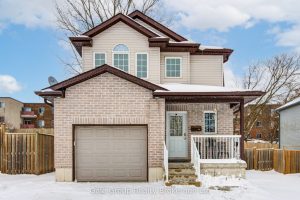 3-bedroom detached home for sale in Ingersoll — 17 Henderson Court