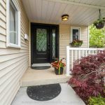 3-bedroom detached home for sale in Thorold — 17 Rannie Court (Photo 4)