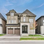 4-bedroom detached home for sale in Richmond Hill — 17 Red Giant Street (Photo 1)