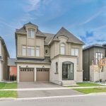 4-bedroom detached home for sale in Richmond Hill — 17 Red Giant Street (Photo 2)