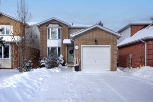 3-bedroom detached home for sale in Kingston — 17 Richdale Court