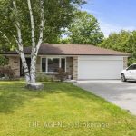 3-bedroom detached home for rent in Vaughan — 172 Camlaren Crescent (Photo 2)