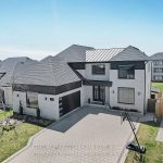 4-bedroom detached home for sale in London South — 1741 Upper West Avenue (Photo 3)