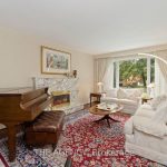 4-bedroom detached home for sale in Richmond Hill — 178 Millpond Court (Photo 4)