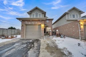3-bedroom detached condo home for sale in London South — 18 - 10 Chalkstone Drive