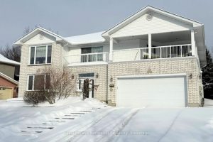 3-bedroom detached home for sale in North Bay — 18 Killare Street