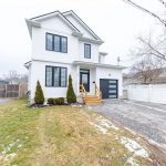 3-bedroom detached home for sale in Fort Erie — 18 Parkview Avenue (Photo 2)