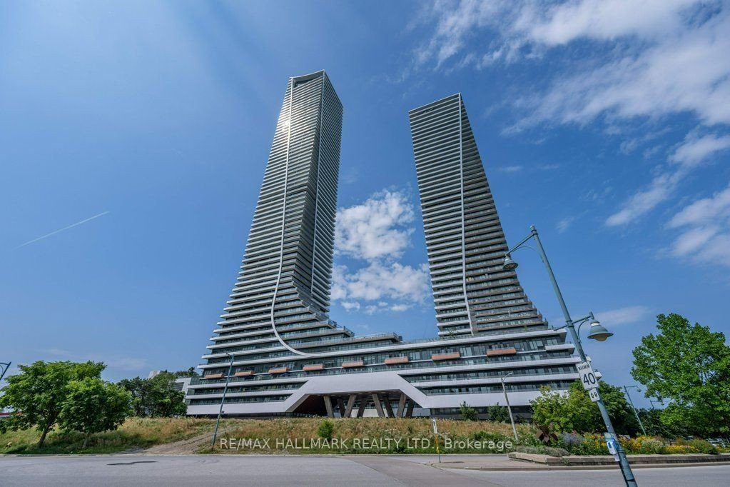 2-bedroom condo apartment for rent in Toronto — 1818 - 30 Shore Breeze Drive (Photo 1)