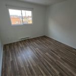 3-bedroom store w apt/office home for rent in Toronto — 1843 Davenport Road (Photo 2)