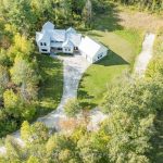 4-bedroom detached home for sale in King — 190 Toll Road (Photo 3)