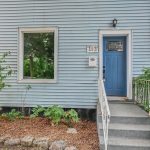 2-bedroom detached home for sale in Hamilton — 193 Glendale Avenue N (Photo 2)