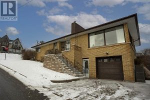 3-bedroom home for sale in Thunder Bay — 193 Summit Avenue