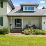3-bedroom detached home for sale in Ottawa — 194 Robertlee Drive (Photo 3)