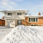 3-bedroom detached home for sale in Kitchener — 194 Ross Avenue (Photo 1)