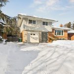 3-bedroom detached home for sale in Kitchener — 194 Ross Avenue (Photo 3)