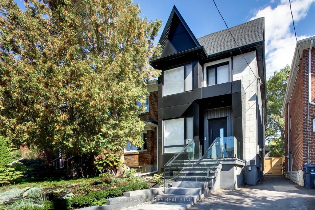 4-bedroom detached home for sale in Toronto — 199 Arlington Avenue (Photo 1)