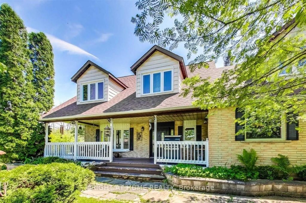 1-bedroom detached home for rent in Innisfil — 2 - 1711 South Porcupine Avenue (Photo 1)