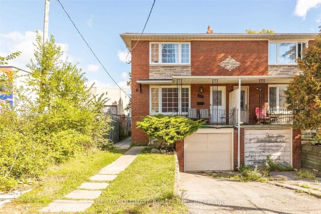 2-bedroom semi-detached home for rent in Toronto — 2 - 213 Close Avenue (Photo 1)