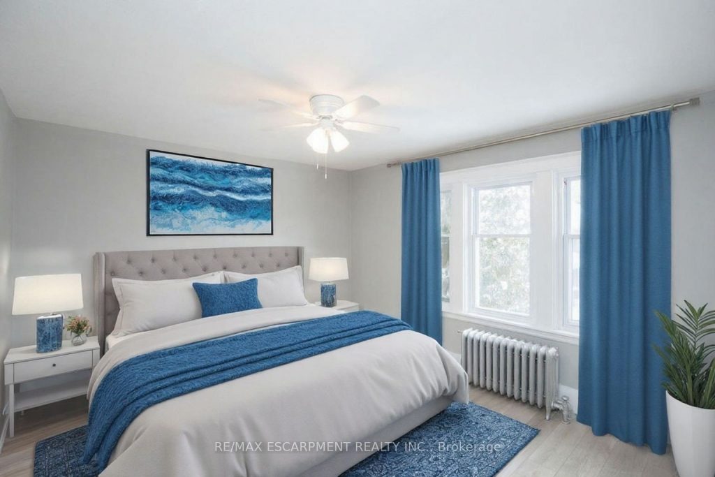 2-bedroom detached home for rent in Hamilton — 2 - 22 Prospect Street S (Photo 1)