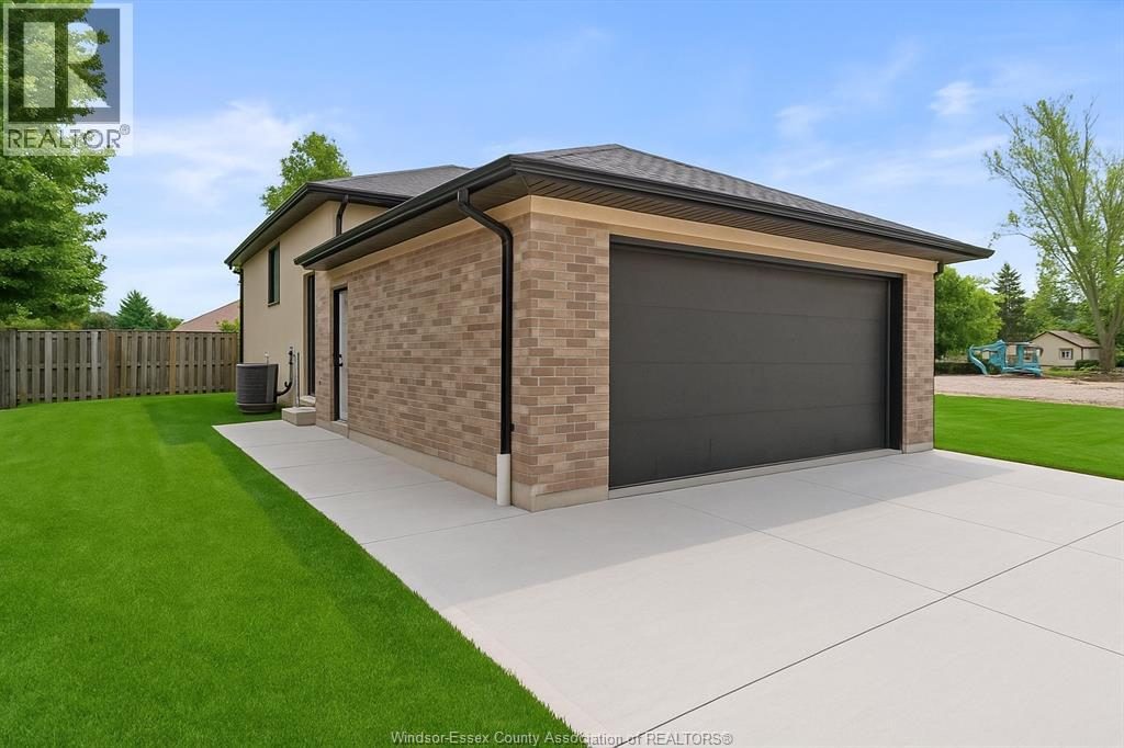 2-bedroom home for rent in Lasalle — 2 - 2463 Front Road (Photo 1)