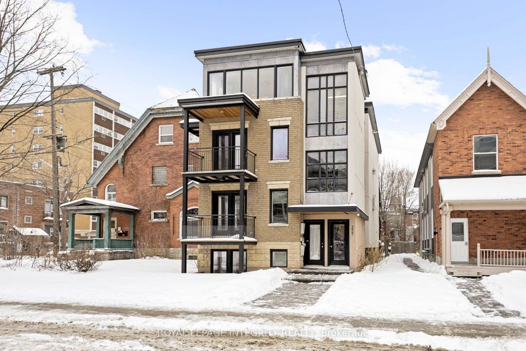 1-bedroom triplex home for rent in Ottawa — 2 - 277 Wilbrod Street (Photo 1)